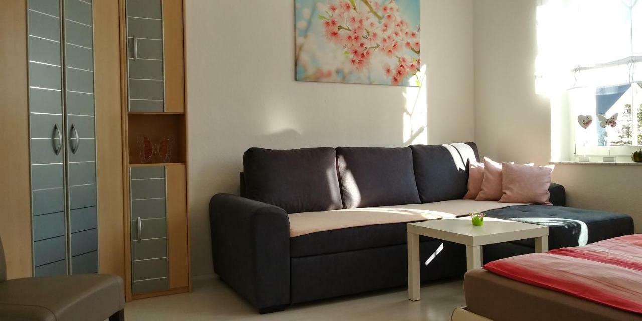 Ferienwohnung "An Der Wuerschnitz" Chemnitz Esterno foto